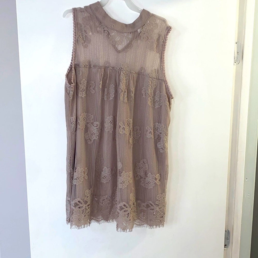 Eve and Maddie sleeveless size L
